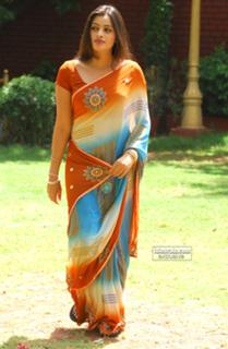 Navneet Kaur feet photo 12