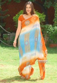 Navneet Kaur feet photo 11