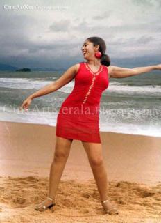 Navya Nair feet photo thumbnail