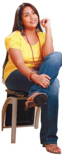 Navya Nair feet photo thumbnail