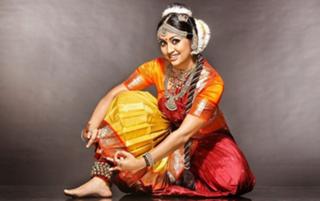 Navya Nair feet photo thumbnail