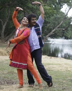 Navya Nair feet photo thumbnail