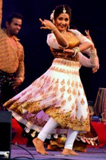 Navya Nair feet photo thumbnail
