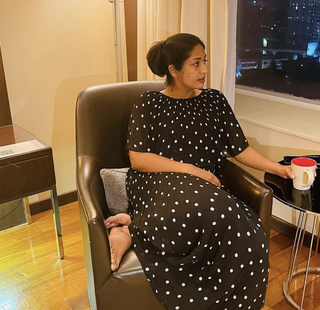 Navya Nair feet photo thumbnail