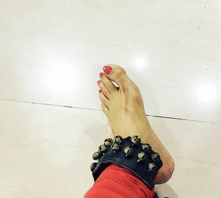 Navya Nair feet photo thumbnail