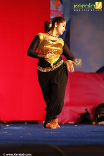 Navya Nair feet photo thumbnail