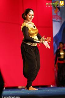 Navya Nair feet photo thumbnail