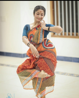 Navya Nair feet photo thumbnail