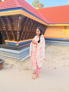 Navya Nair feet photo 2