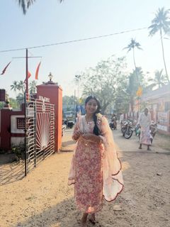 Navya Nair feet photo 1