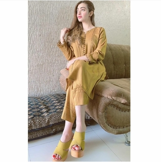 Nawal Saeed feet photo 17