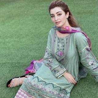 Nawal Saeed feet photo 13