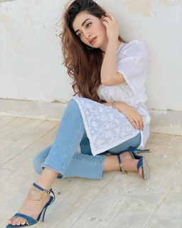 Nawal Saeed feet photo 18
