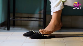 Nawal Saeed feet photo 3