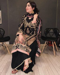 Nawal Saeed feet photo 19