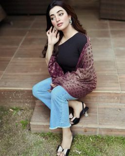 Nawal Saeed feet photo 14