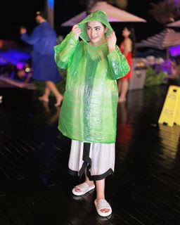 Nawal Saeed feet photo 11
