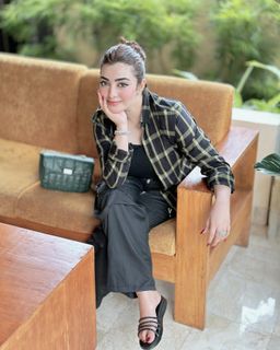 Nawal Saeed feet photo 10