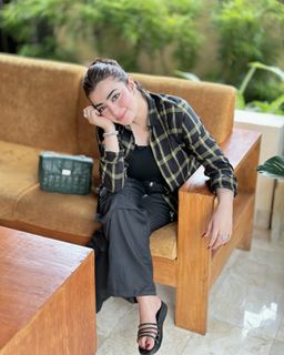 Nawal Saeed feet photo 7