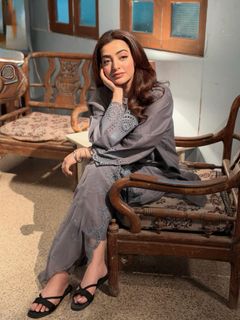 Nawal Saeed feet photo 11