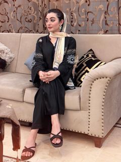 Nawal Saeed feet photo 4
