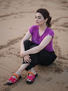 Nawal Saeed feet photo 7