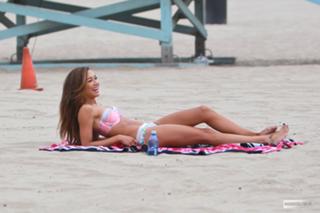 Naya Rivera feet photo thumbnail