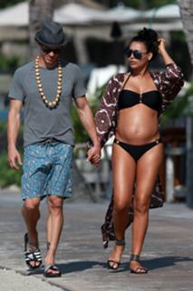 Naya Rivera feet photo thumbnail