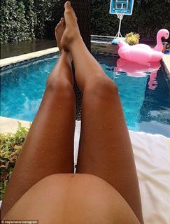 Naya Rivera feet photo thumbnail
