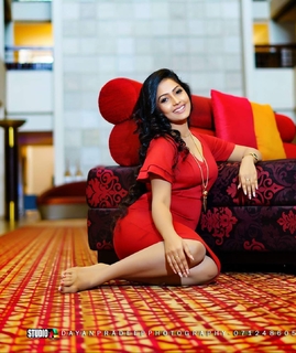 Nayanathara Wickramarachchi feet photo 8