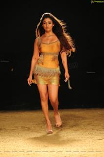 Nayanthara feet photo thumbnail