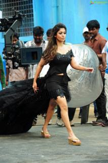 Nayanthara feet photo thumbnail