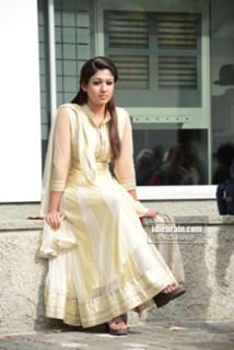Nayanthara feet photo thumbnail