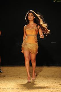 Nayanthara feet photo thumbnail