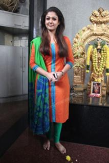 Nayanthara feet photo thumbnail