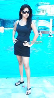 Nayanthara feet photo thumbnail