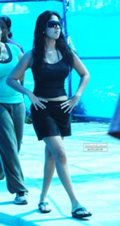 Nayanthara feet photo thumbnail