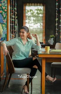 Nayanthara feet photo thumbnail