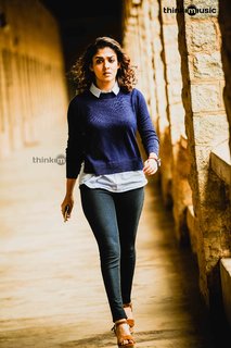 Nayanthara feet photo thumbnail