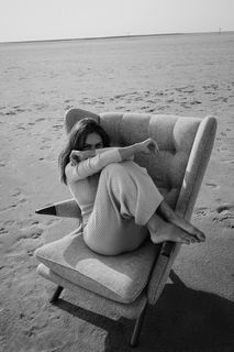 Nazan Eckes feet photo thumbnail