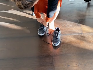 Nazan Eckes feet photo thumbnail