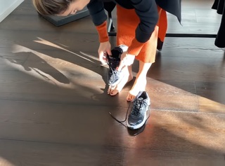 Nazan Eckes feet photo thumbnail