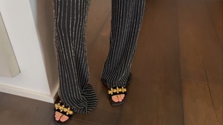 Nazan Eckes feet photo thumbnail