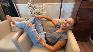 Nazan Eckes feet photo thumbnail