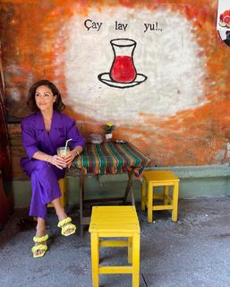 Nazan Eckes feet photo thumbnail