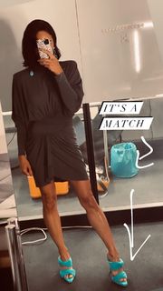 Nazan Eckes feet photo thumbnail