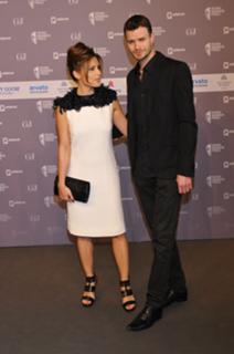 Nazan Eckes feet photo thumbnail