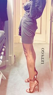 Nazan Eckes feet photo thumbnail
