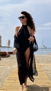 Nazan Eckes feet photo thumbnail