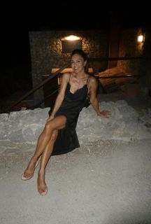 Nazan Eckes feet photo 4
